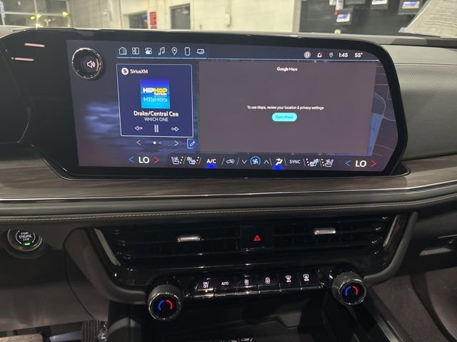 Used 2025 Chevrolet Suburban Premier image 25