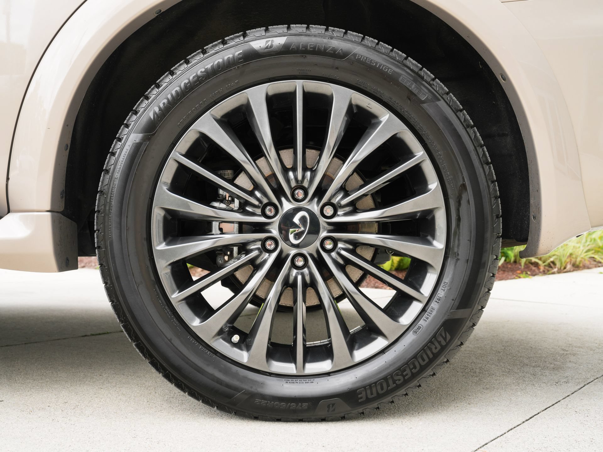 Used 2023 INFINITI QX80 Sensory w/ Cargo Package AWD/4WD image 14