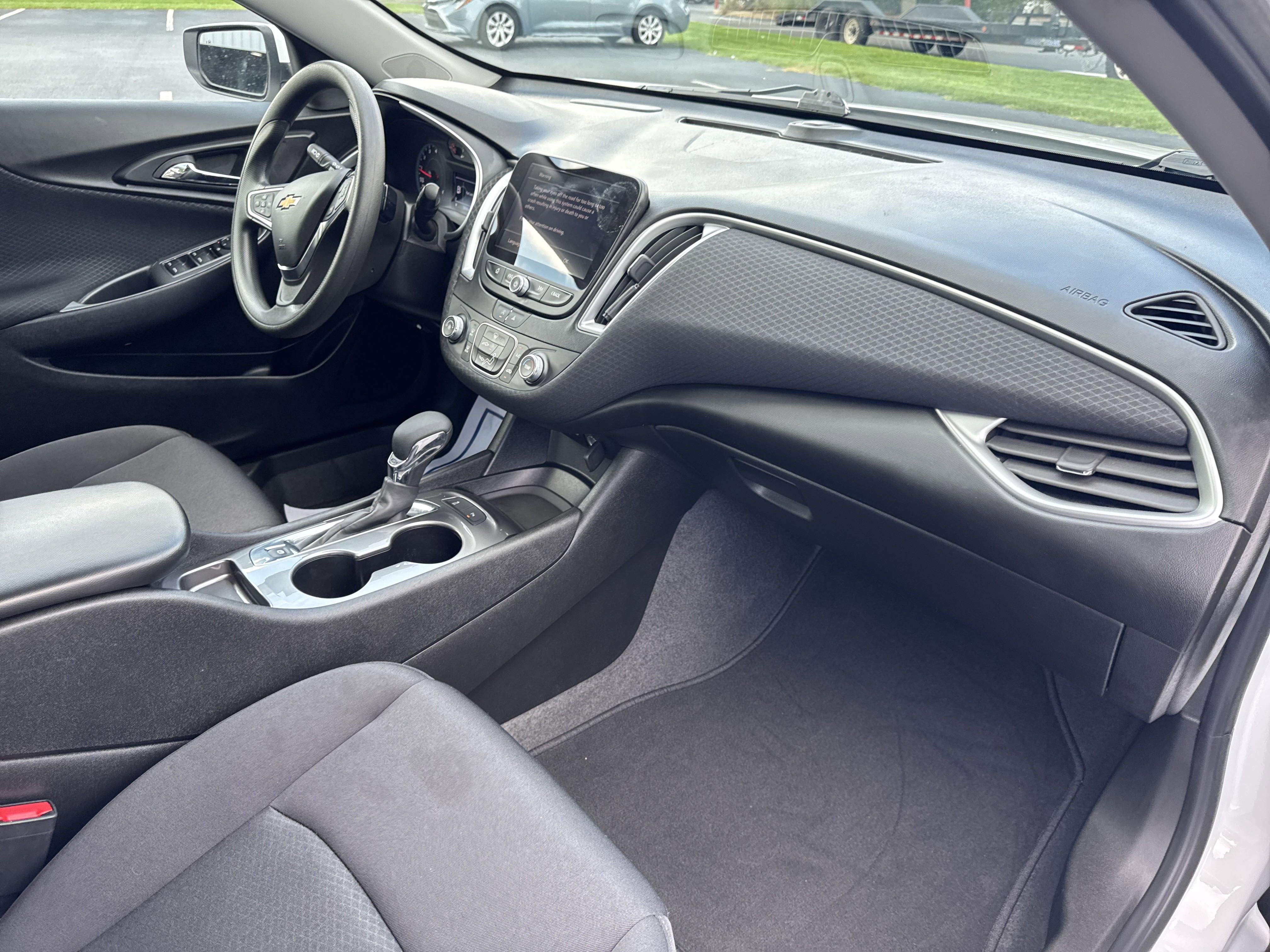 Used 2024 Chevrolet Malibu LS w/ Driver Confidence Package image 33