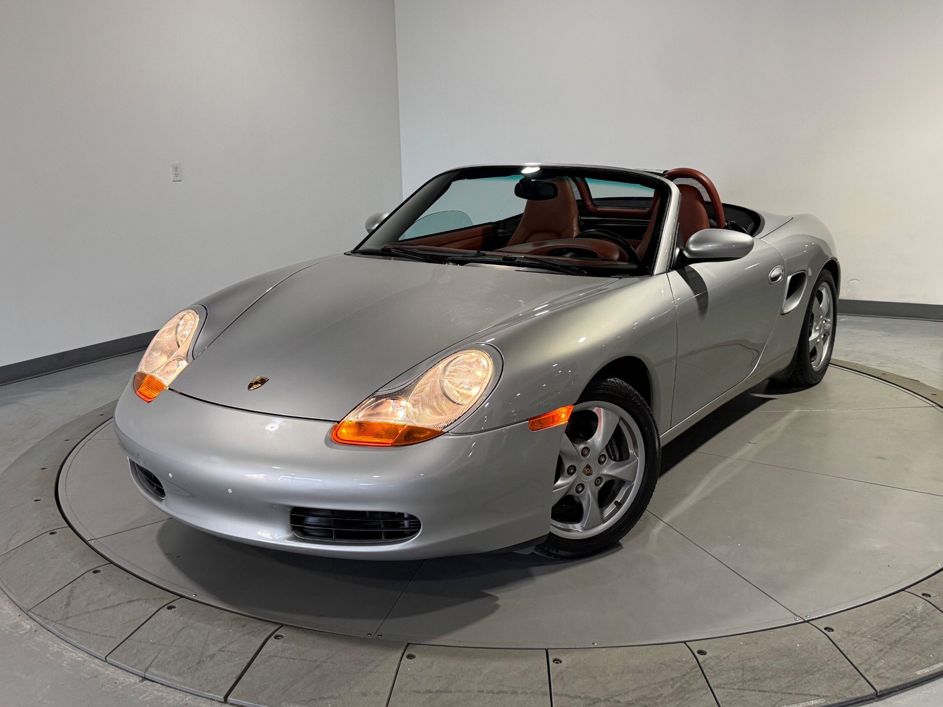 Used 2001 Porsche Boxster RWD image 2