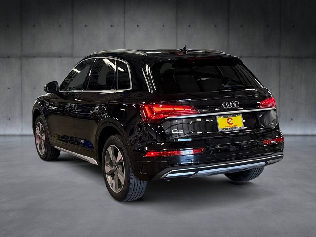 Used 2023 Audi Q5 2.0T Premium Plus w/ Premium Plus Package AWD/4WD image 3