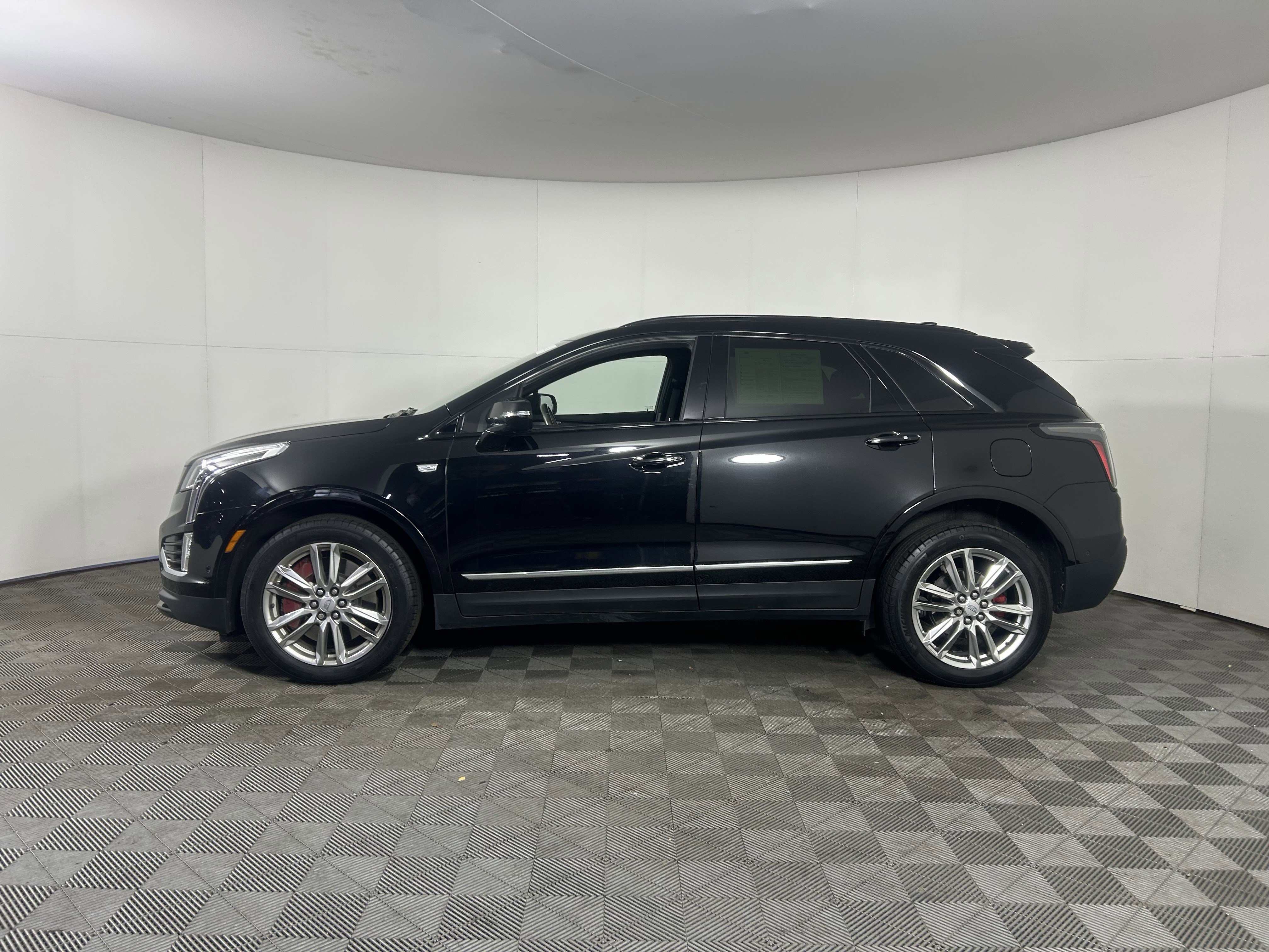 Used 2022 Cadillac XT5 Sportv w/ Technology Package image 12