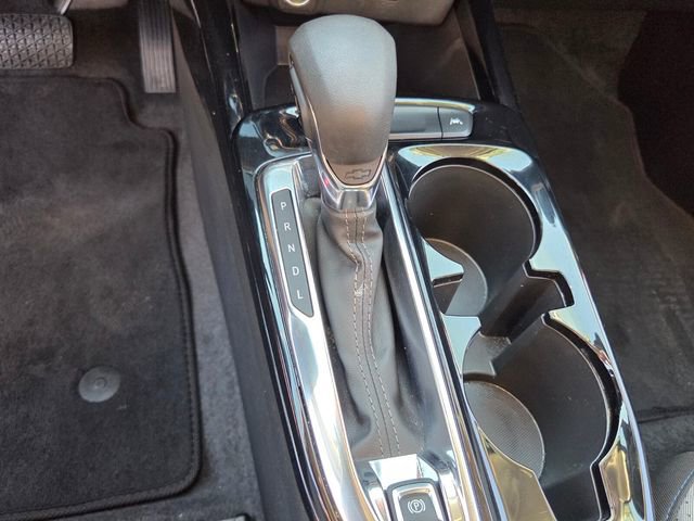 Certified 2025 Chevrolet Trax LT w/ LT Convenience Package image 30