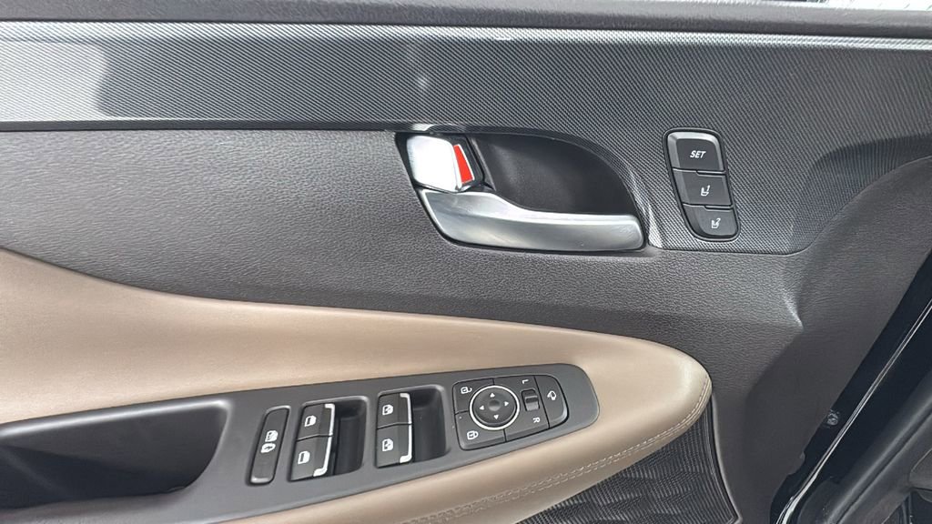 Used 2023 Hyundai Santa Fe Limited image 20