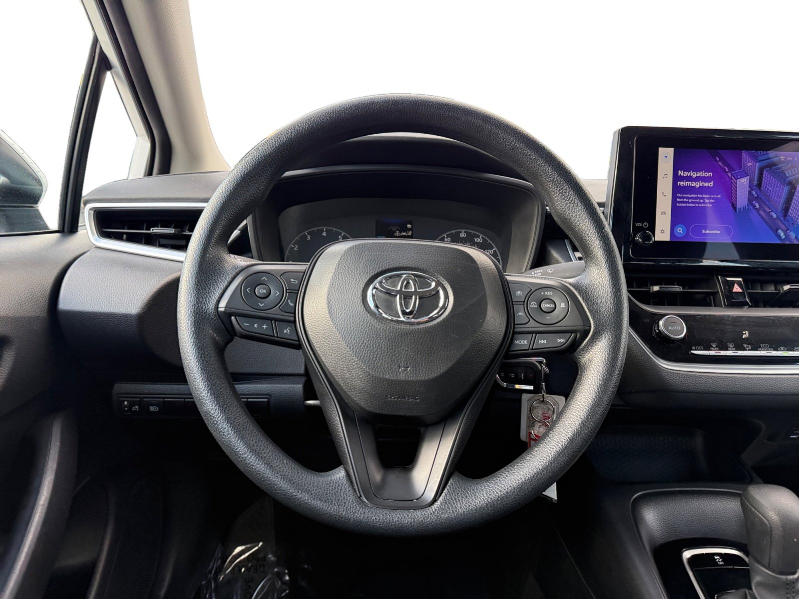 Used 2024 Toyota Corolla LE image 12