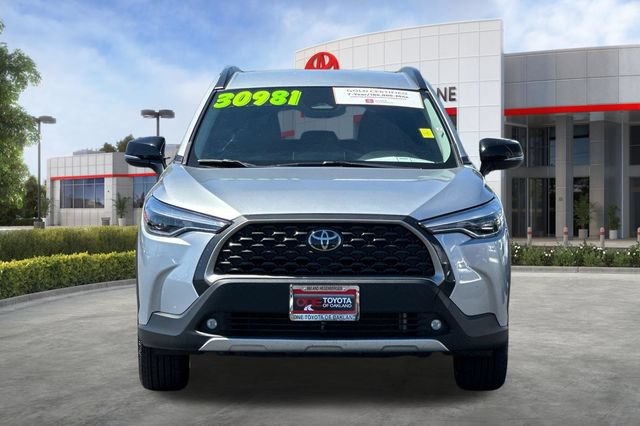 Certified 2025 Toyota Corolla Cross XLE FWD image 11
