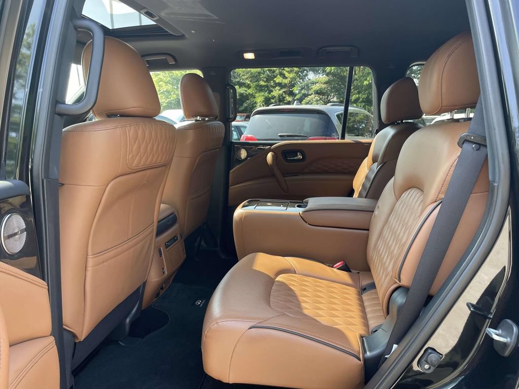 Used 2024 INFINITI QX80 Sensory w/ Cargo Package AWD/4WD image 12