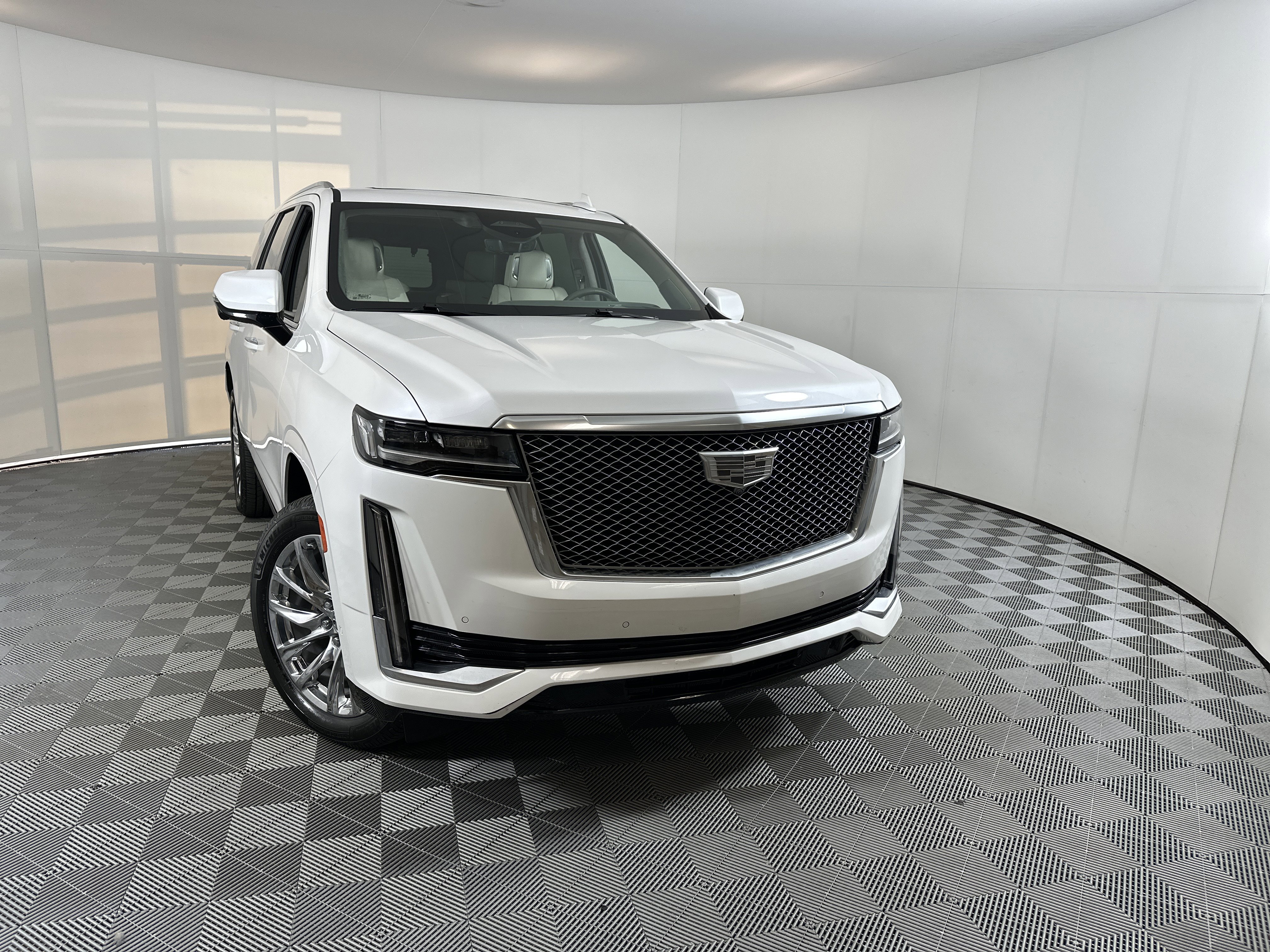 Used 2022 Cadillac Escalade Premium Luxury Platinum w/ LPO, Radiant Package