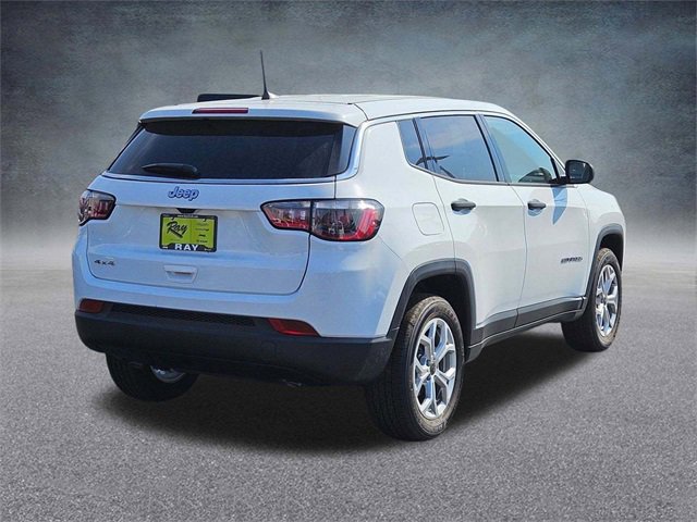 Certified 2025 Jeep Compass Sport image 4