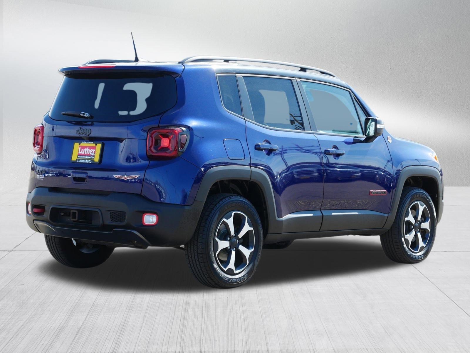 Used 2019 Jeep Renegade Trailhawk image 7