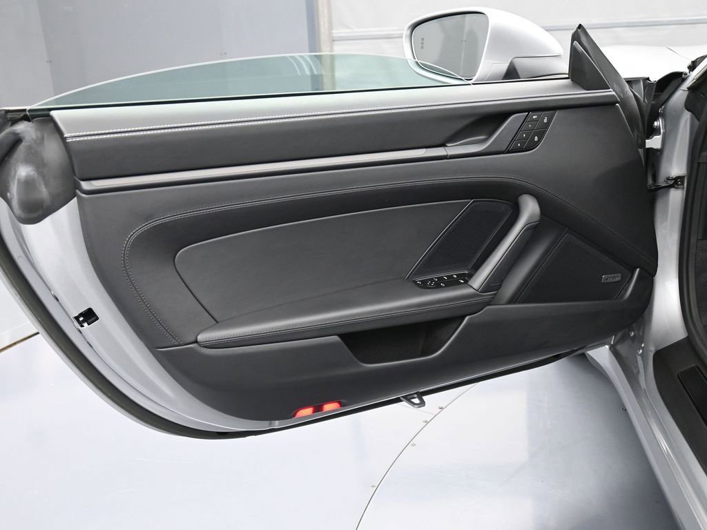 Certified 2024 Porsche 911 Carrera GTS image 15