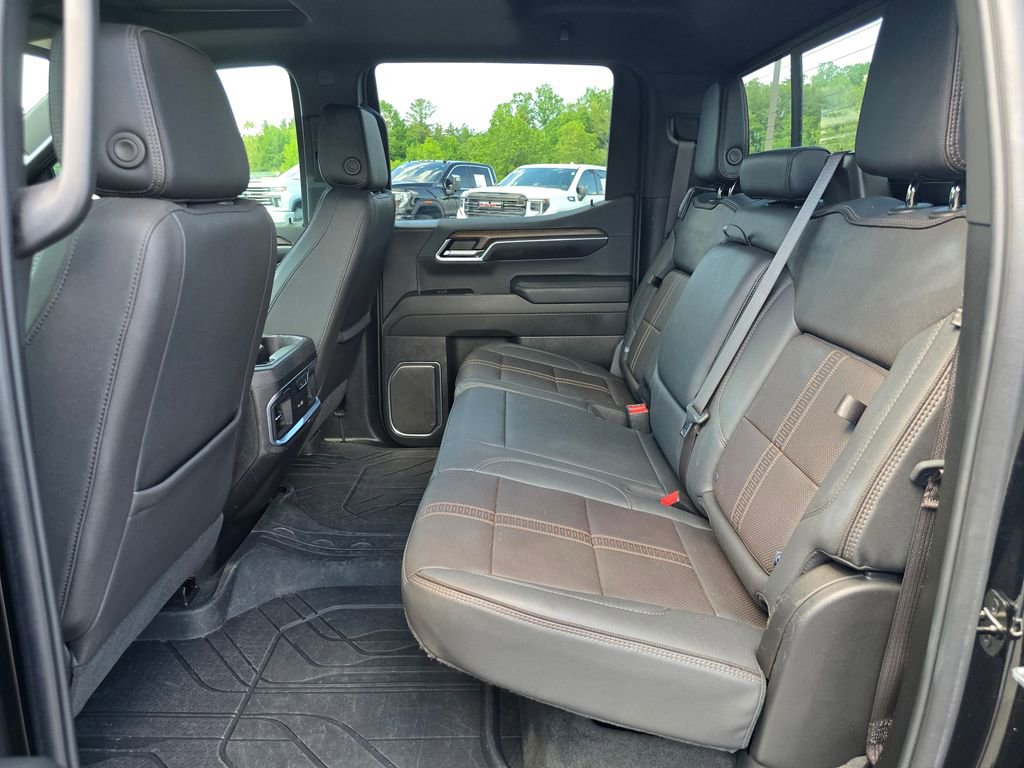 Certified 2023 Chevrolet Silverado 1500 High Country w/ High Country Premium Package AWD/4WD image 12
