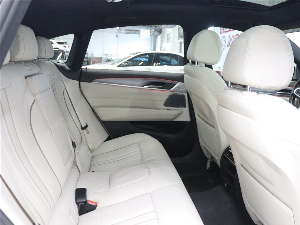 Used 2019 BMW 640i Gran Turismo xDrive w/ M Sport Package AWD/4WD image 20