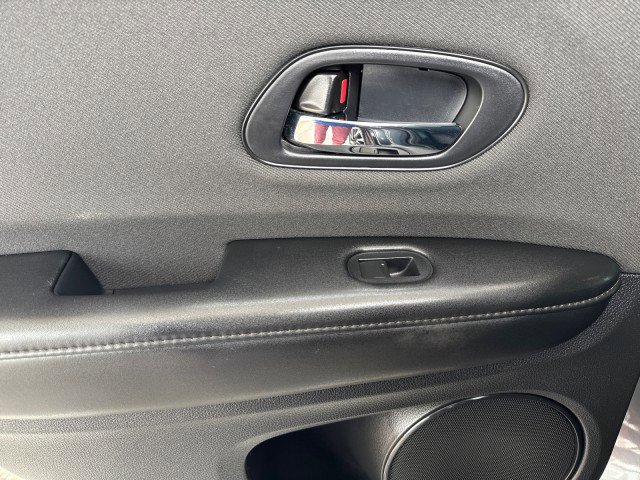 Used 2022 Honda HR-V Sport image 6