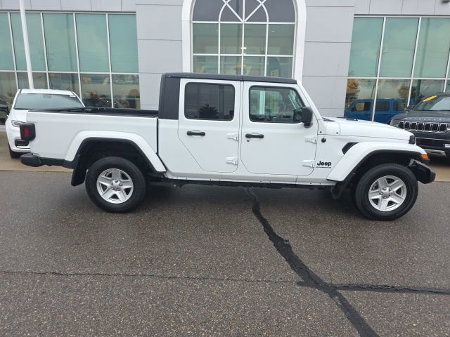 Certified 2023 Jeep Gladiator Sport image 4