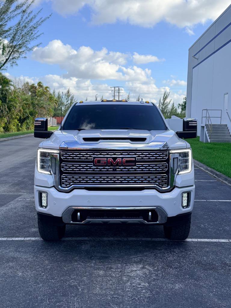 Used 2023 GMC Sierra 2500 Denali w/ Denali Ultimate Package AWD/4WD image 2