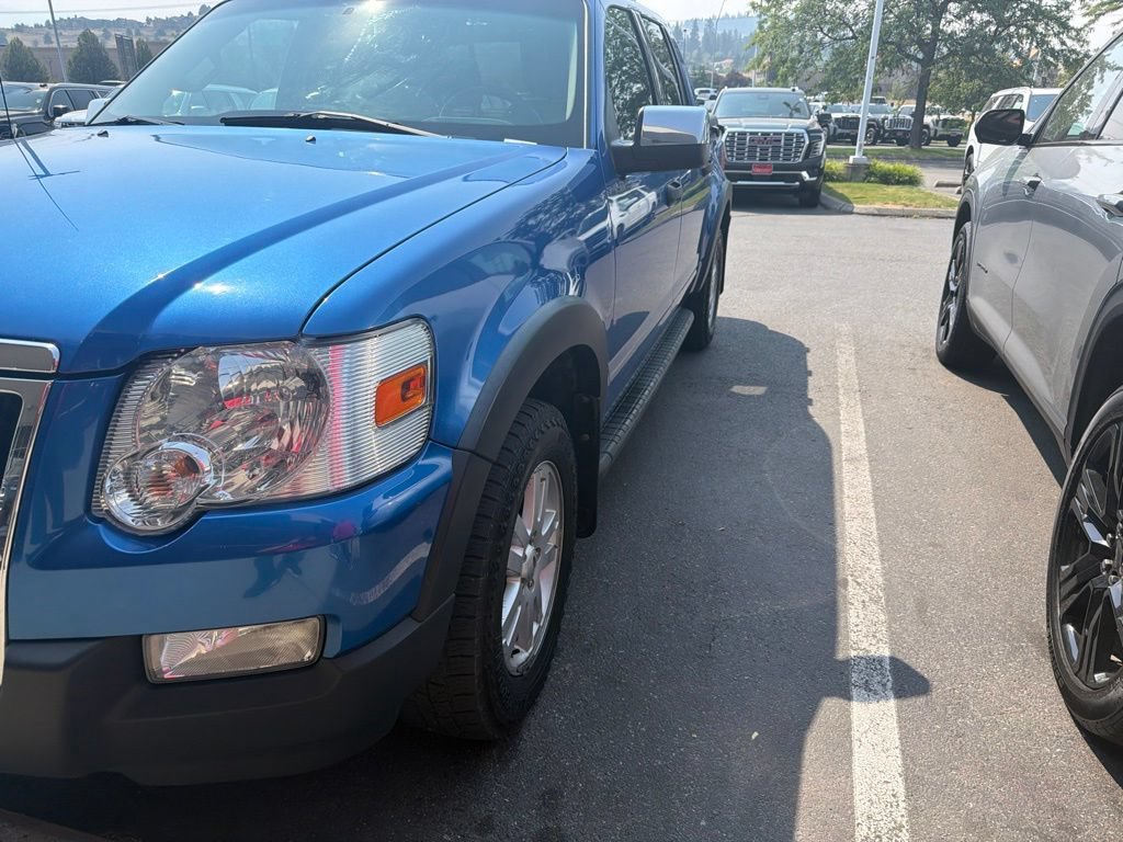 Used 2010 Ford Explorer Sport Trac XLT AWD/4WD image 3