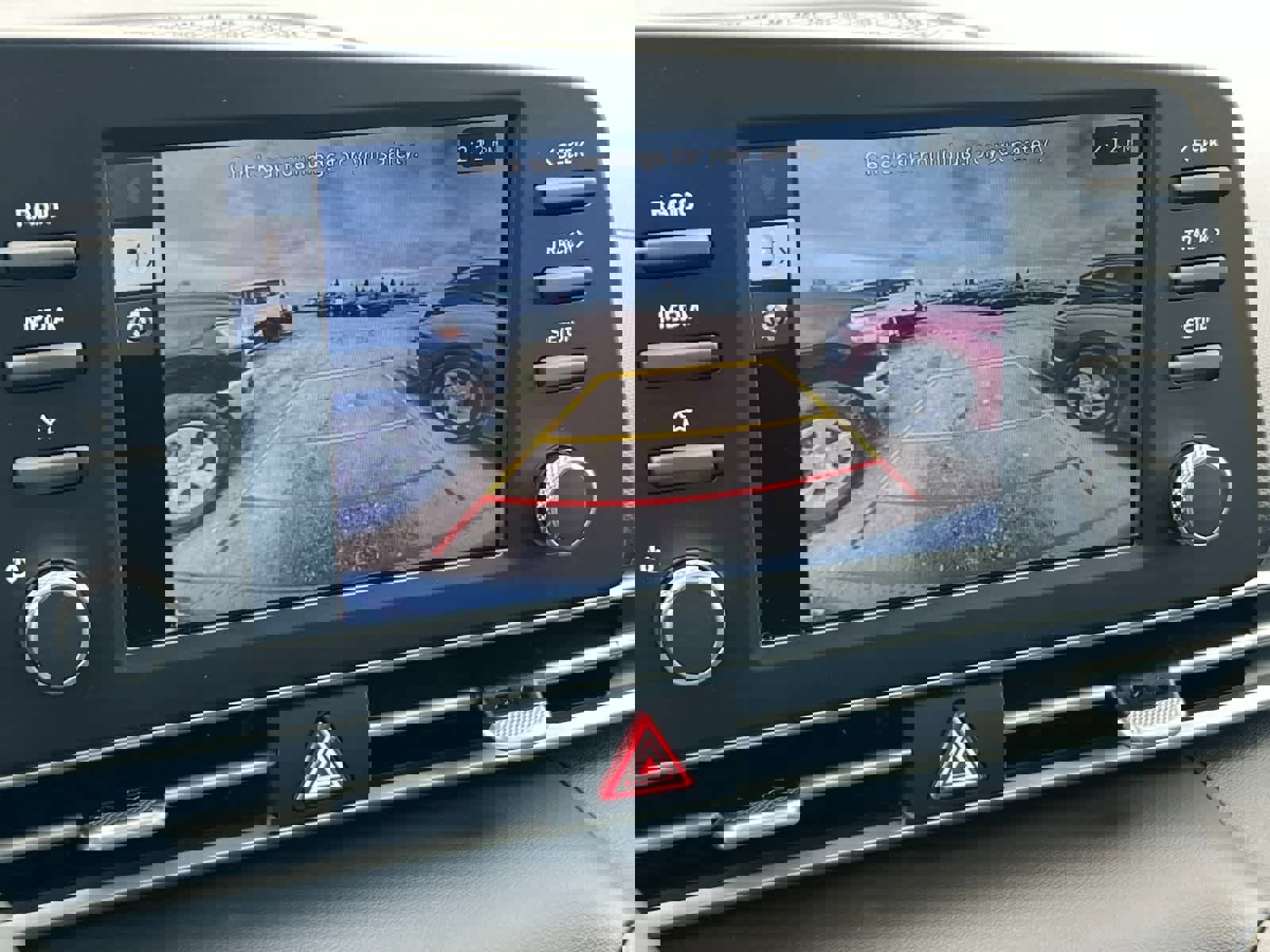 New 2025 Hyundai Elantra SE image 19