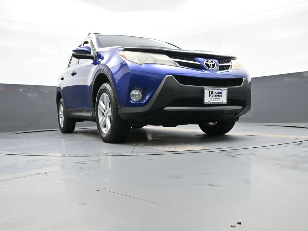 Used 2014 Toyota RAV4 XLE image 28