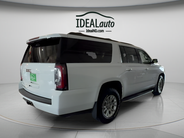 Used 2017 GMC Yukon XL SLT w/ Open Road Package AWD/4WD image 3