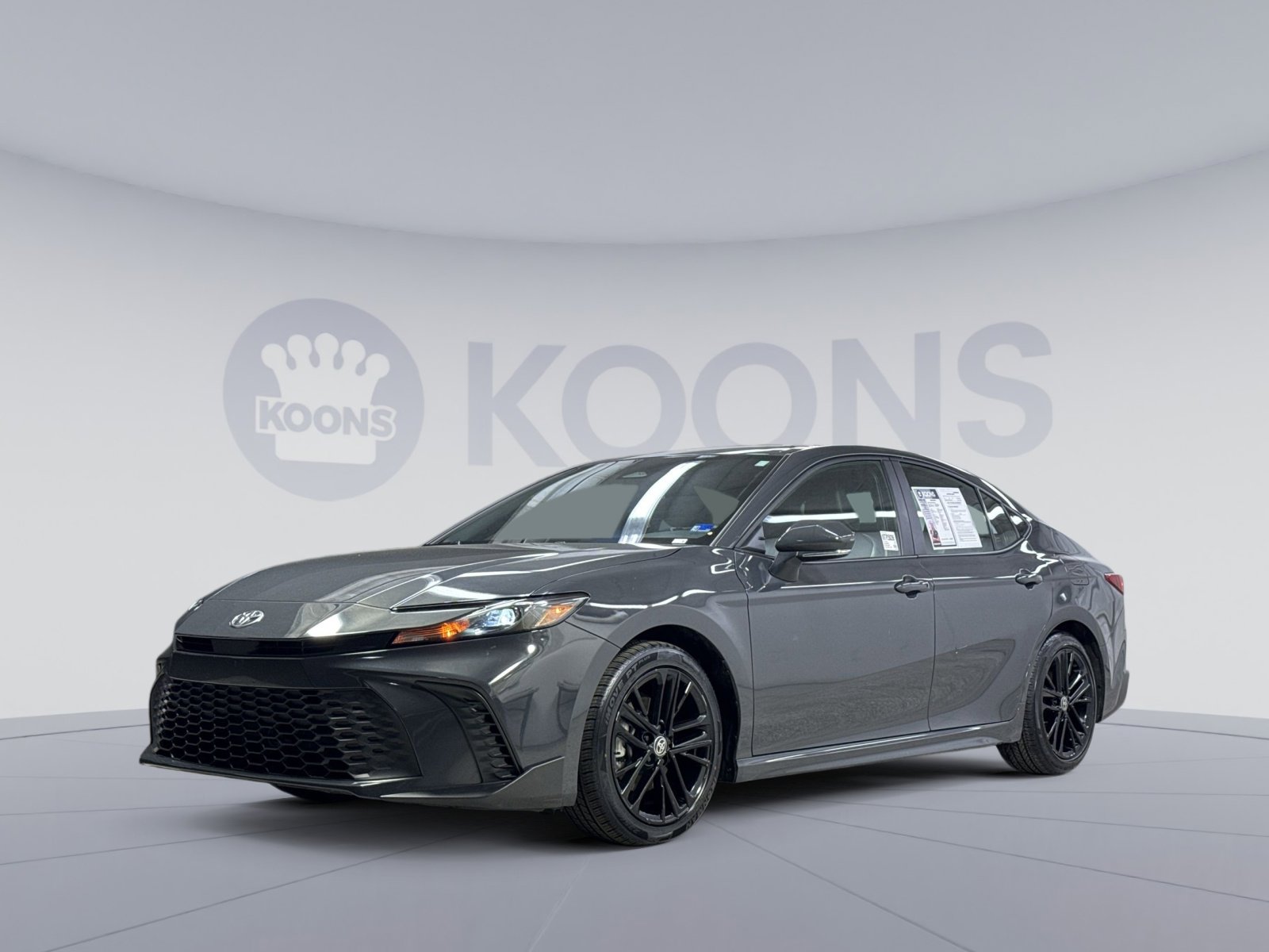 Used 2025 Toyota Camry SE w/ Convenience Package