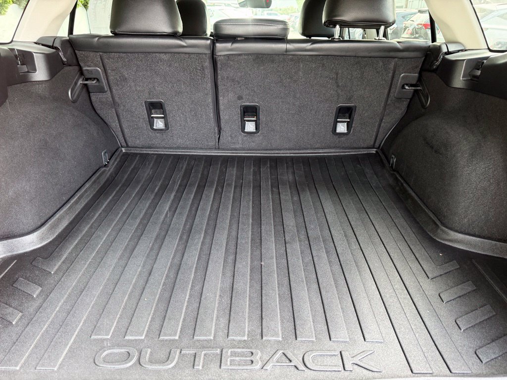 Used 2018 Subaru Outback 2.5i Premium AWD/4WD image 10