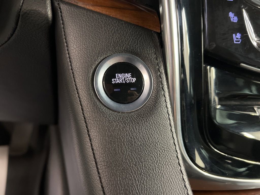 Used 2017 Cadillac Escalade Premium Luxury AWD/4WD image 18