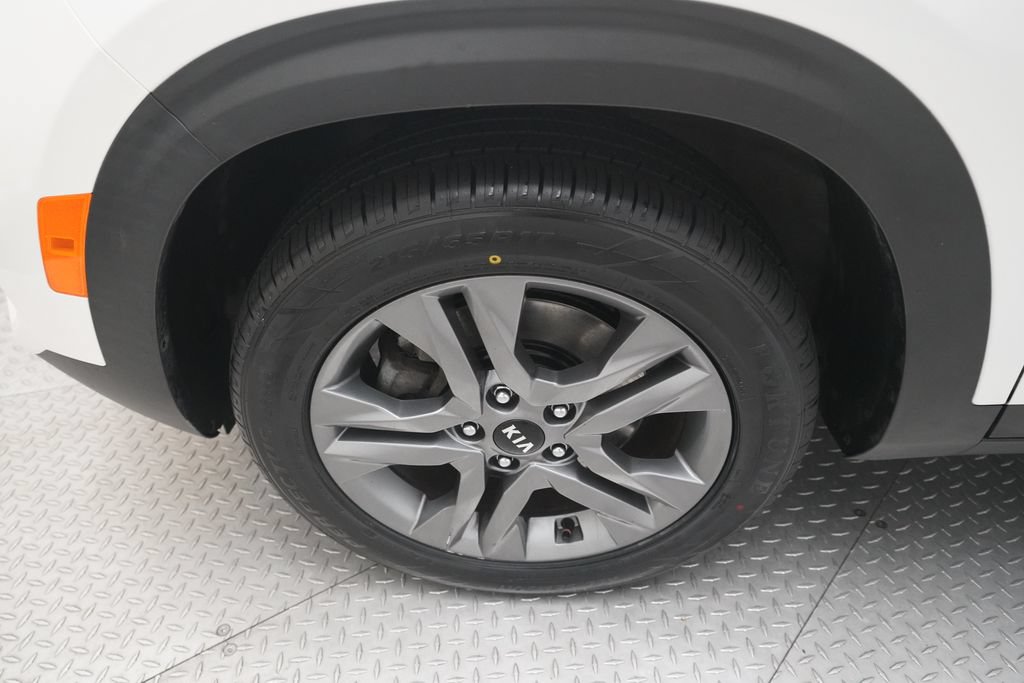 Used 2021 Kia Seltos LX AWD/4WD image 26