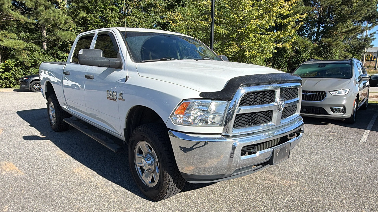 Used 2018 RAM 2500 Tradesman w/ Chrome Appearance Group AWD/4WD image 5