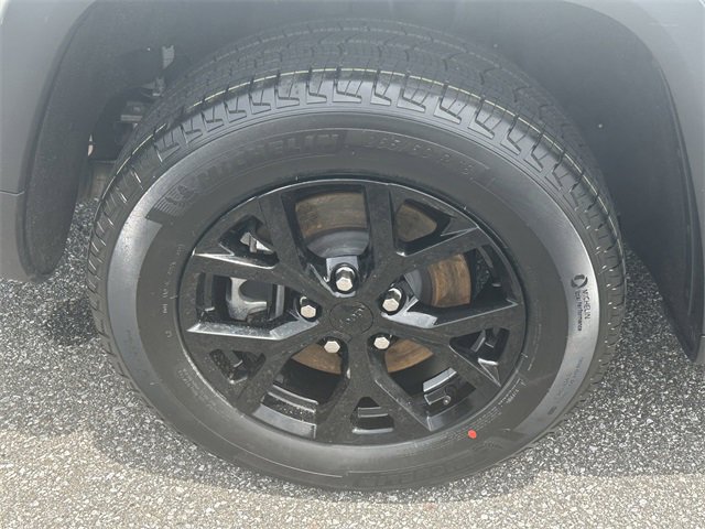 Used 2024 Jeep Grand Cherokee L Laredo image 15