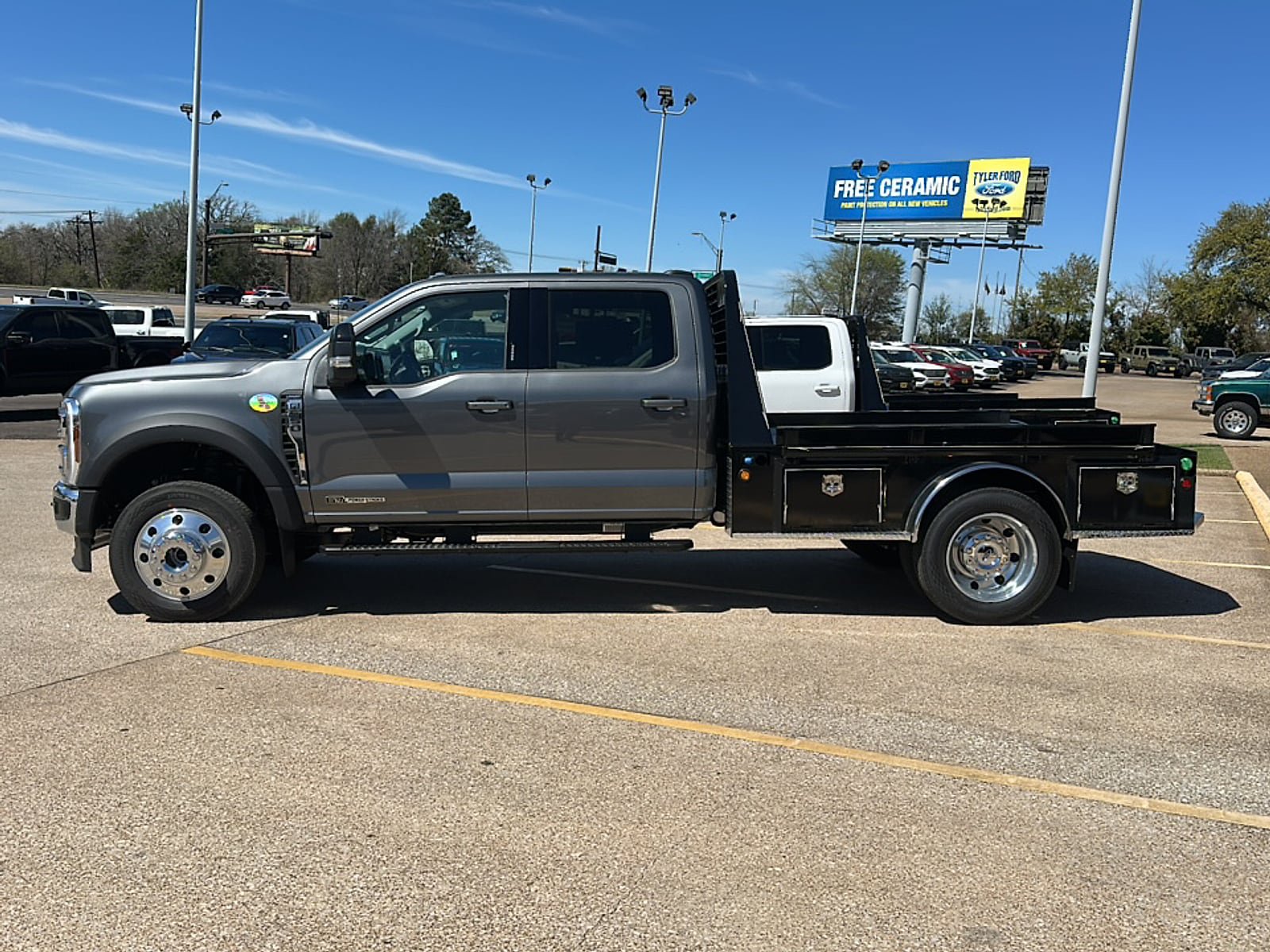 New 2026 Ford F550 4x4 Crew Cab Super Duty image 6