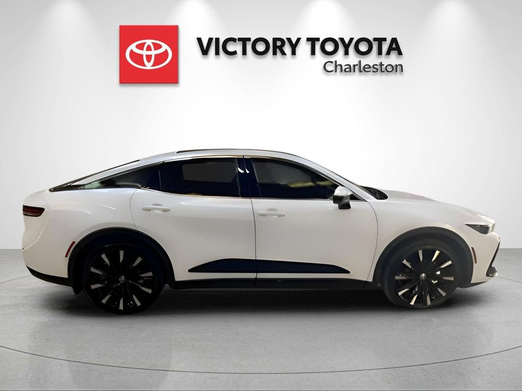 New 2025 Toyota Crown Platinum image 6