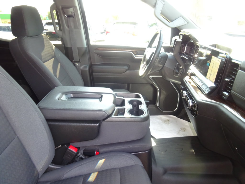 Certified 2023 GMC Sierra 1500 Elevation w/ LPO, Elevation Black Package AWD/4WD image 16