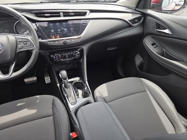 Used 2023 Buick Encore GX Select w/ Sport Touring Package FWD image 31