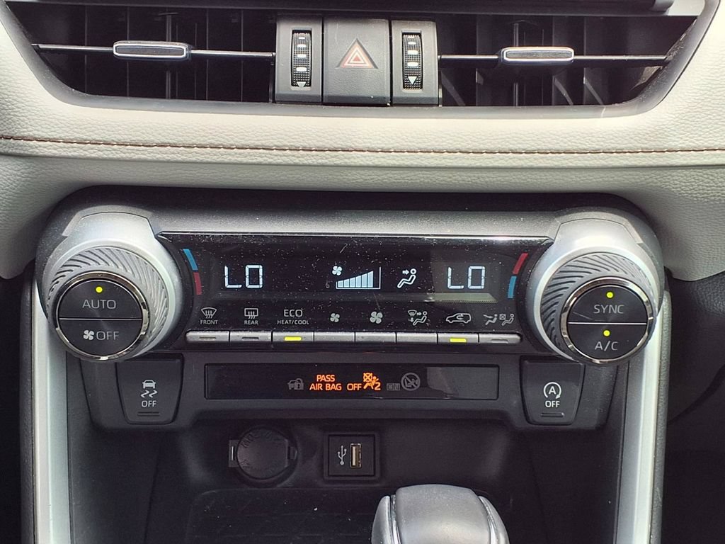 Used 2023 Toyota RAV4 XLE Premium FWD image 23