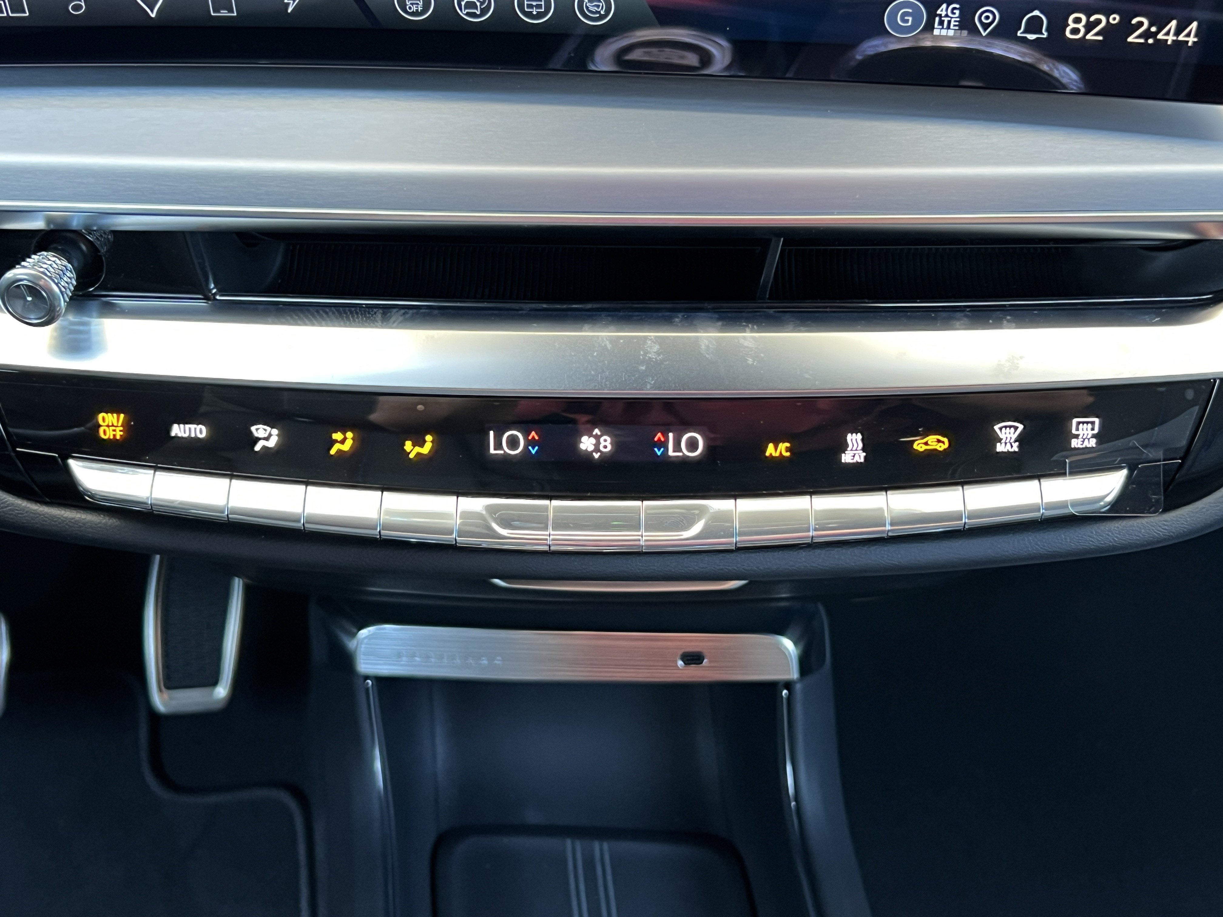 New 2026 Cadillac Lyriq V image 31