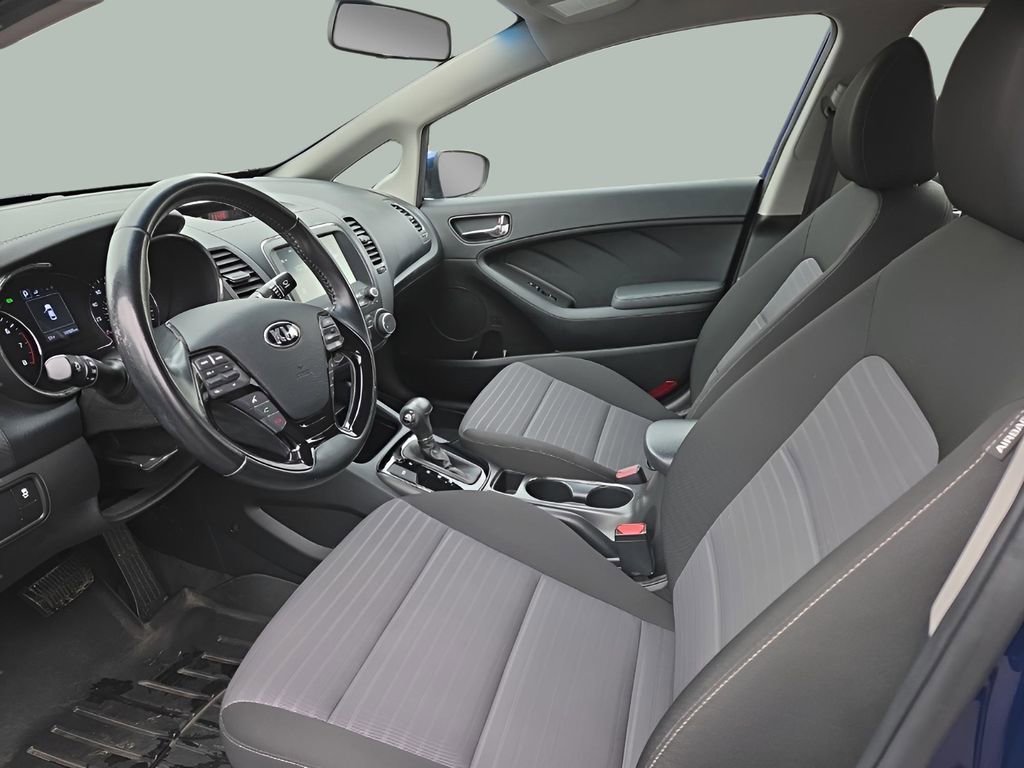 Used 2018 Kia Forte S image 9