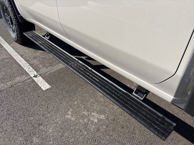 New 2026 Chevrolet Silverado 2500 ZR2 w/ LPO, Dark Essentials Package image 8