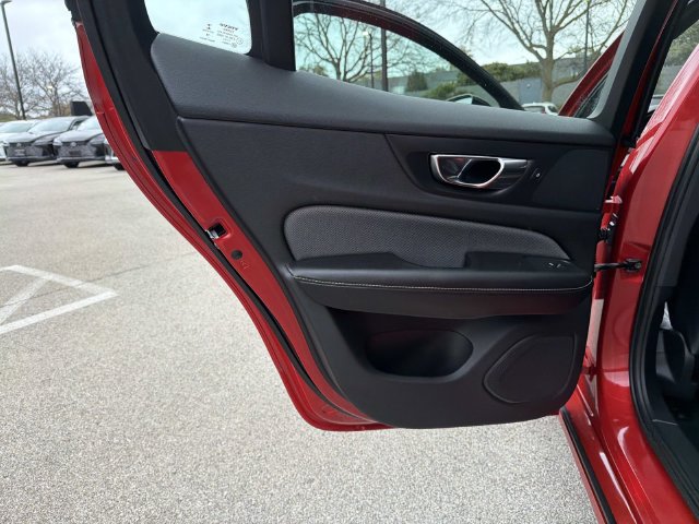Used 2019 Volvo S60 T6 R-Design AWD/4WD image 23