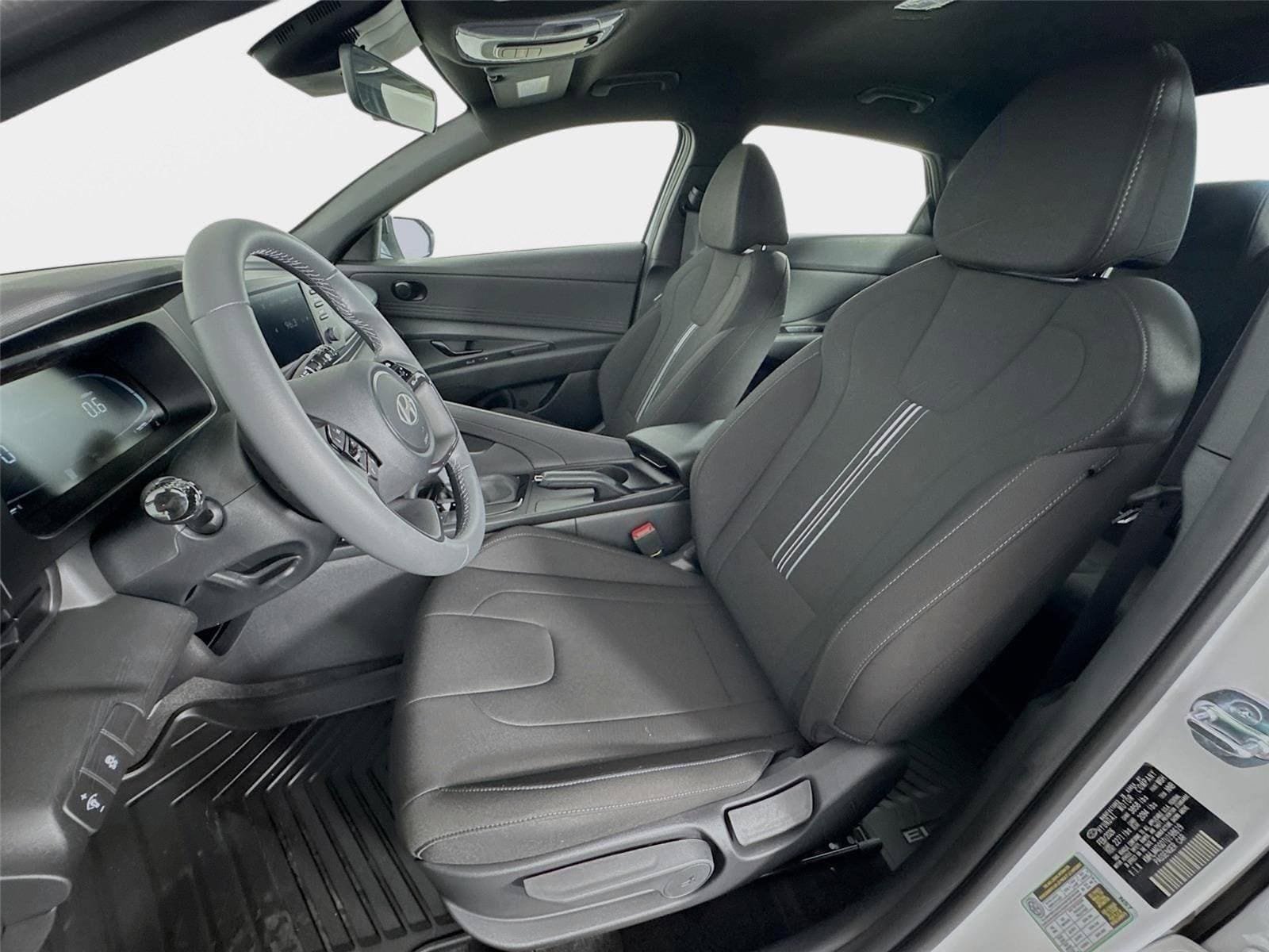 New 2026 Hyundai Elantra Sport FWD image 11