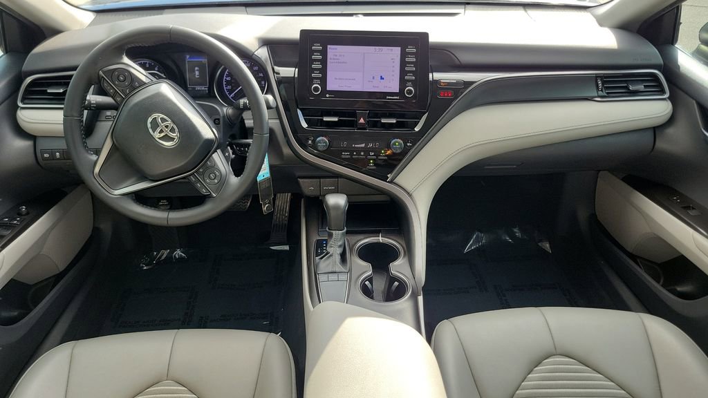 Certified 2023 Toyota Camry SE image 11