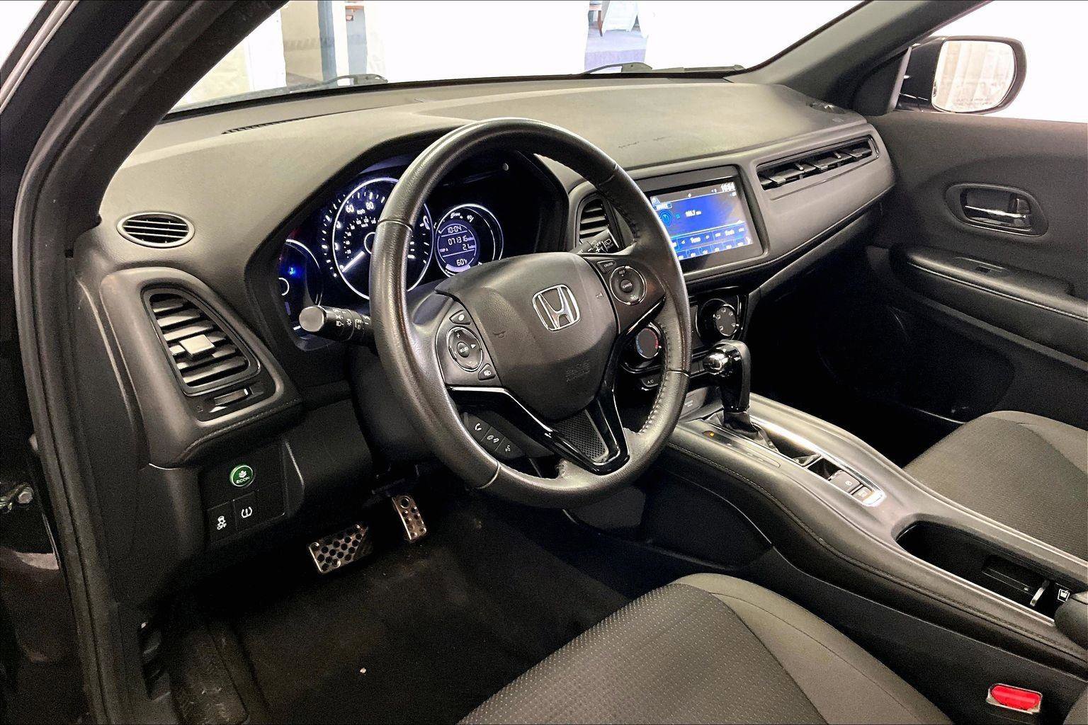 Used 2022 Honda HR-V Sport image 12