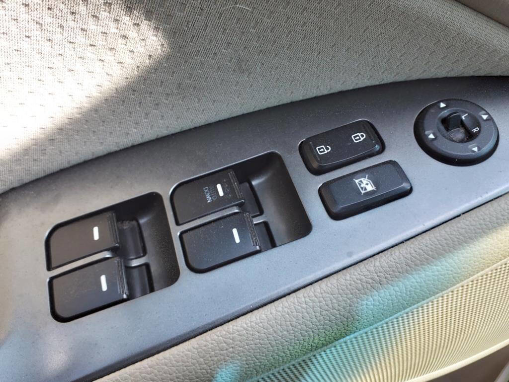 Used 2012 Kia Optima LX image 23