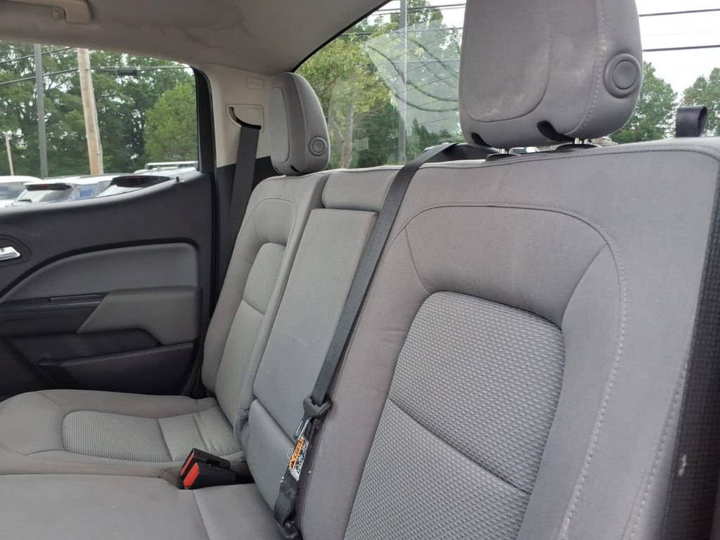 Used 2015 Chevrolet Colorado LT w/ LT Convenience Package RWD image 12
