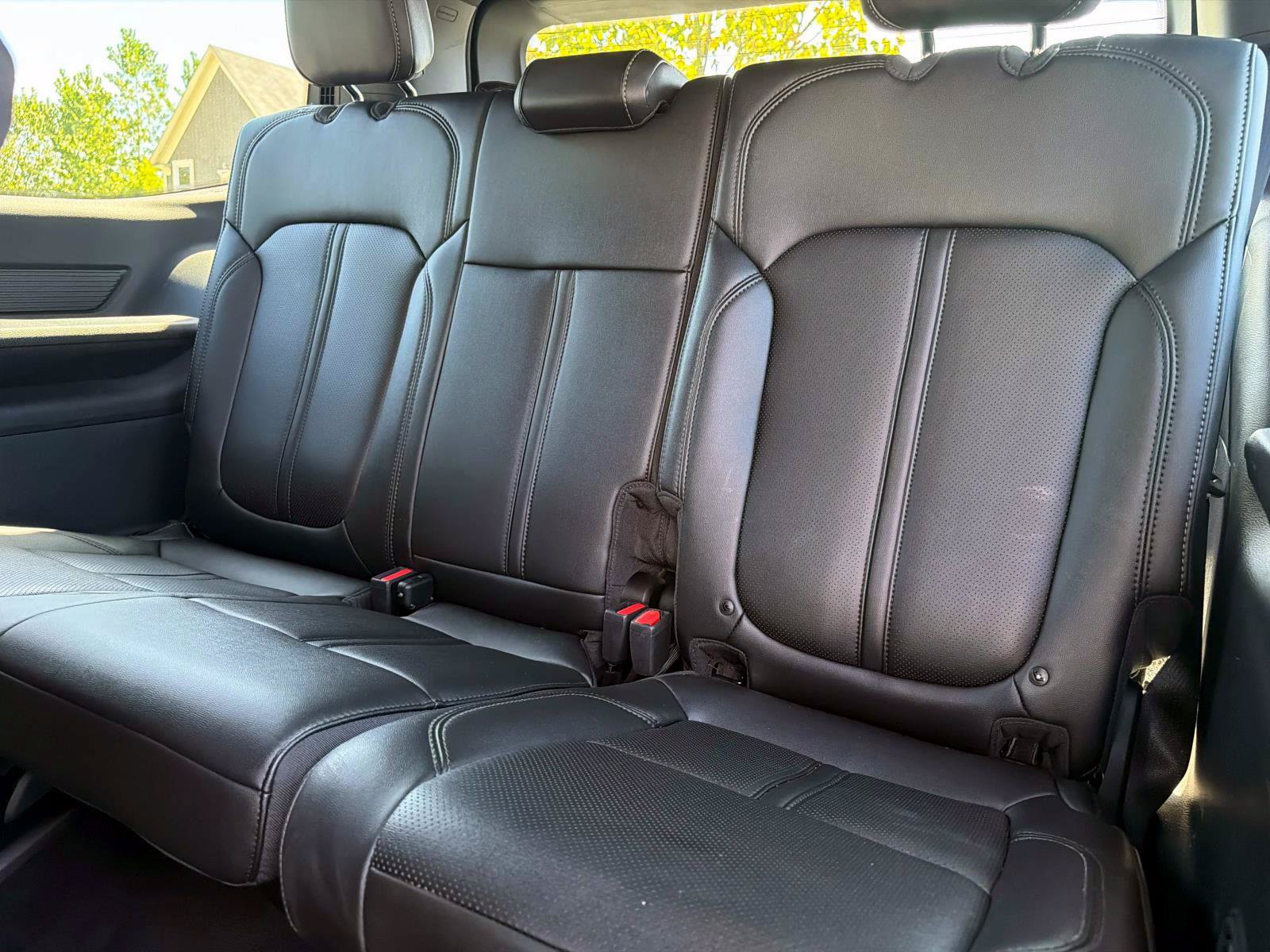 Used 2024 Jeep Wagoneer 4WD image 7