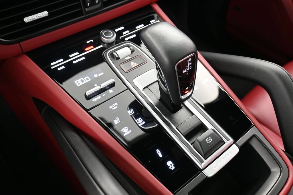 Certified 2023 Porsche Cayenne GTS AWD/4WD image 22
