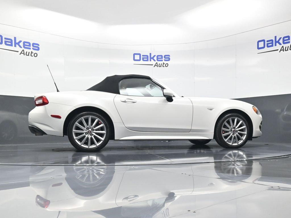 Used 2019 FIAT 124 Spider Lusso w/ Convenience Group image 37