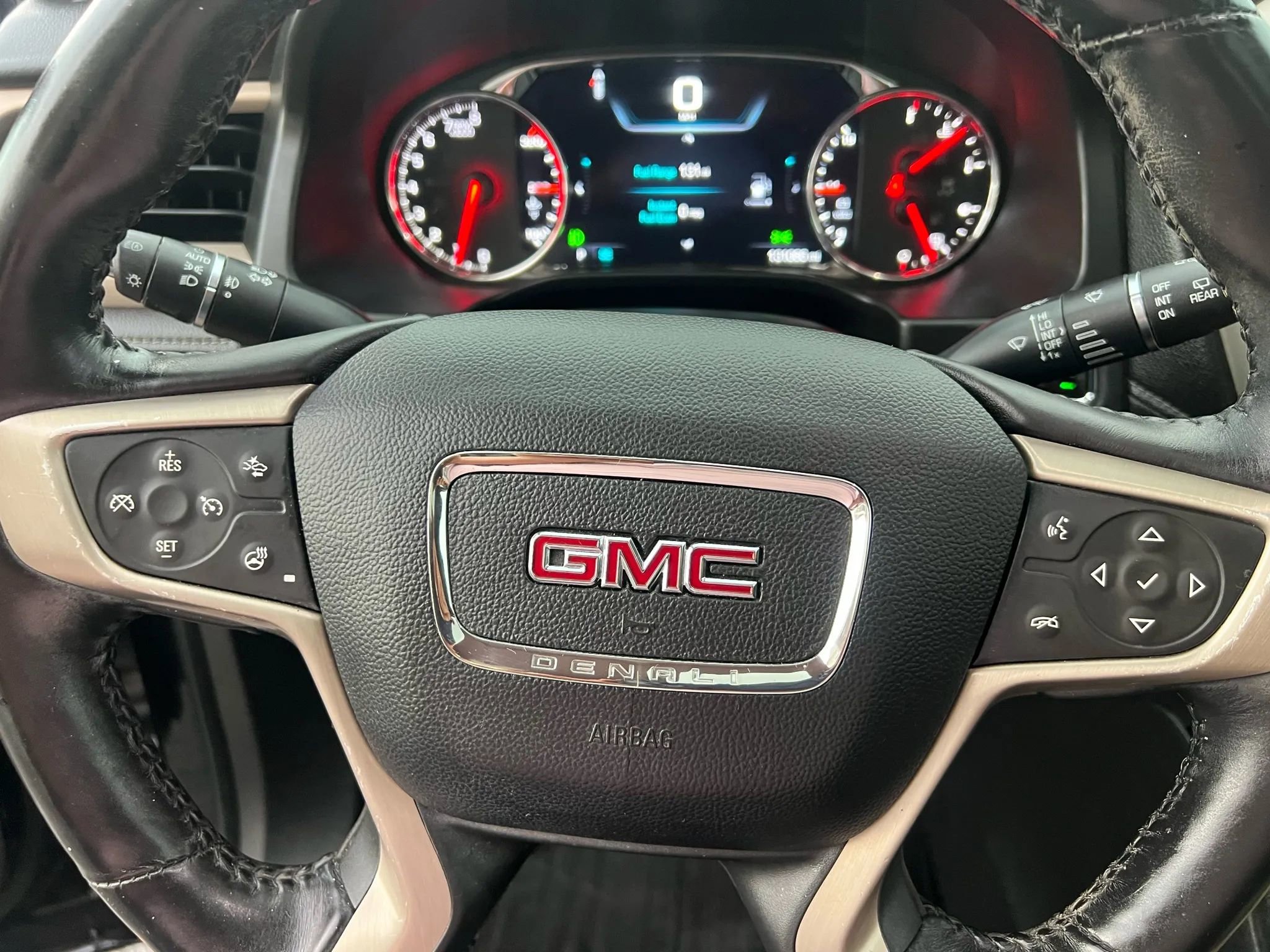 Used 2017 GMC Acadia Denali image 47