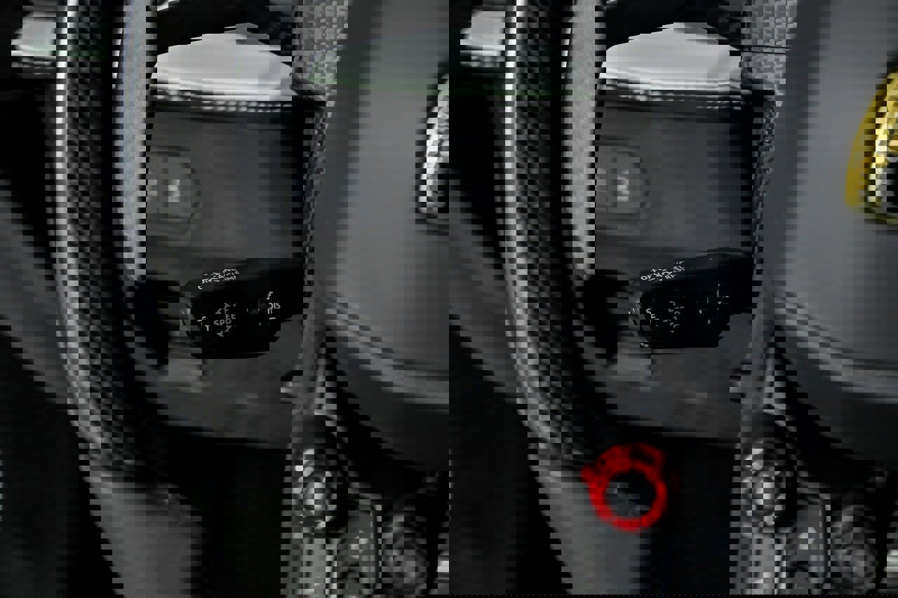 Used 2024 Lamborghini Revuelto image 36