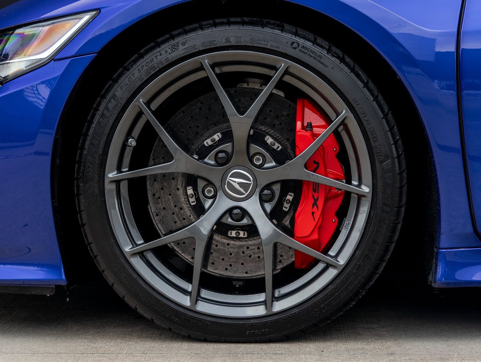 Used 2017 Acura NSX image 12